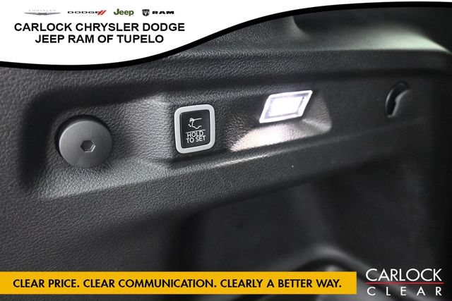 Used 2023 Jeep Grand Cherokee L Laredo RWD image 29