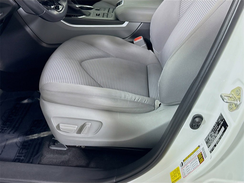 Certified 2020 Toyota Highlander LE image 26