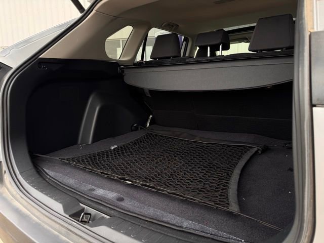 Used 2023 Toyota RAV4 XLE image 9