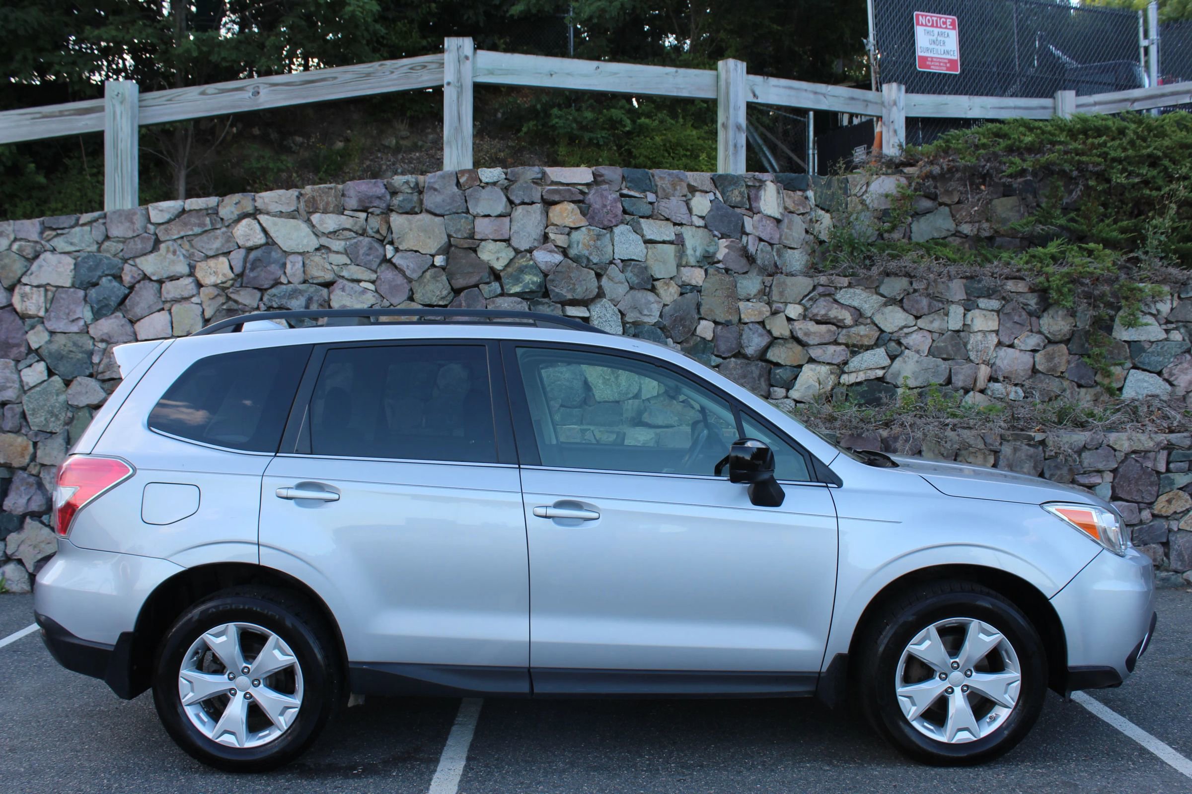 Used 2016 Subaru Forester 2.5i Limited image 5
