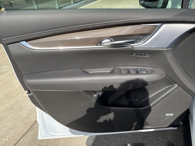 New 2025 Cadillac XT6 Sport w/ Platinum Package image 10