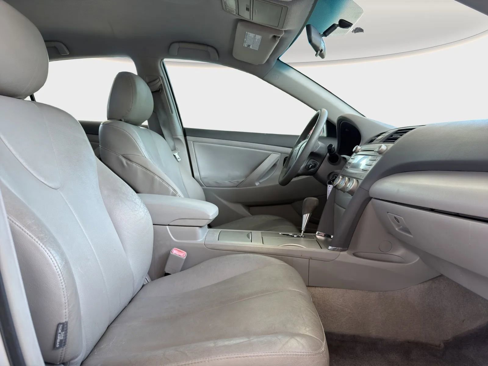 Used 2011 Toyota Camry LE w/ LE Extra-Value Pkg FWD image 18