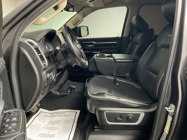 Used 2019 RAM 1500 Laramie w/ Off Road Group AWD/4WD image 14