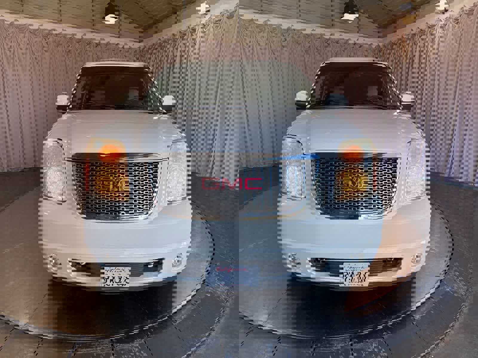 Used 2012 GMC Yukon XL SLT image 2