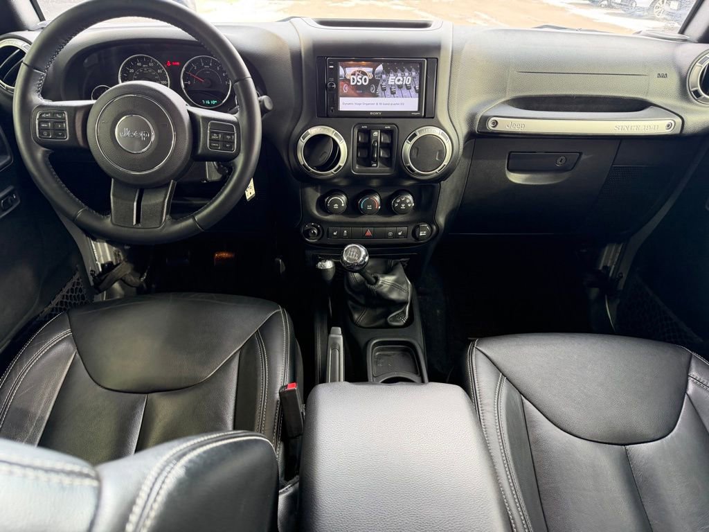 Used 2017 Jeep Wrangler Unlimited Sahara w/ Max Tow Package image 12