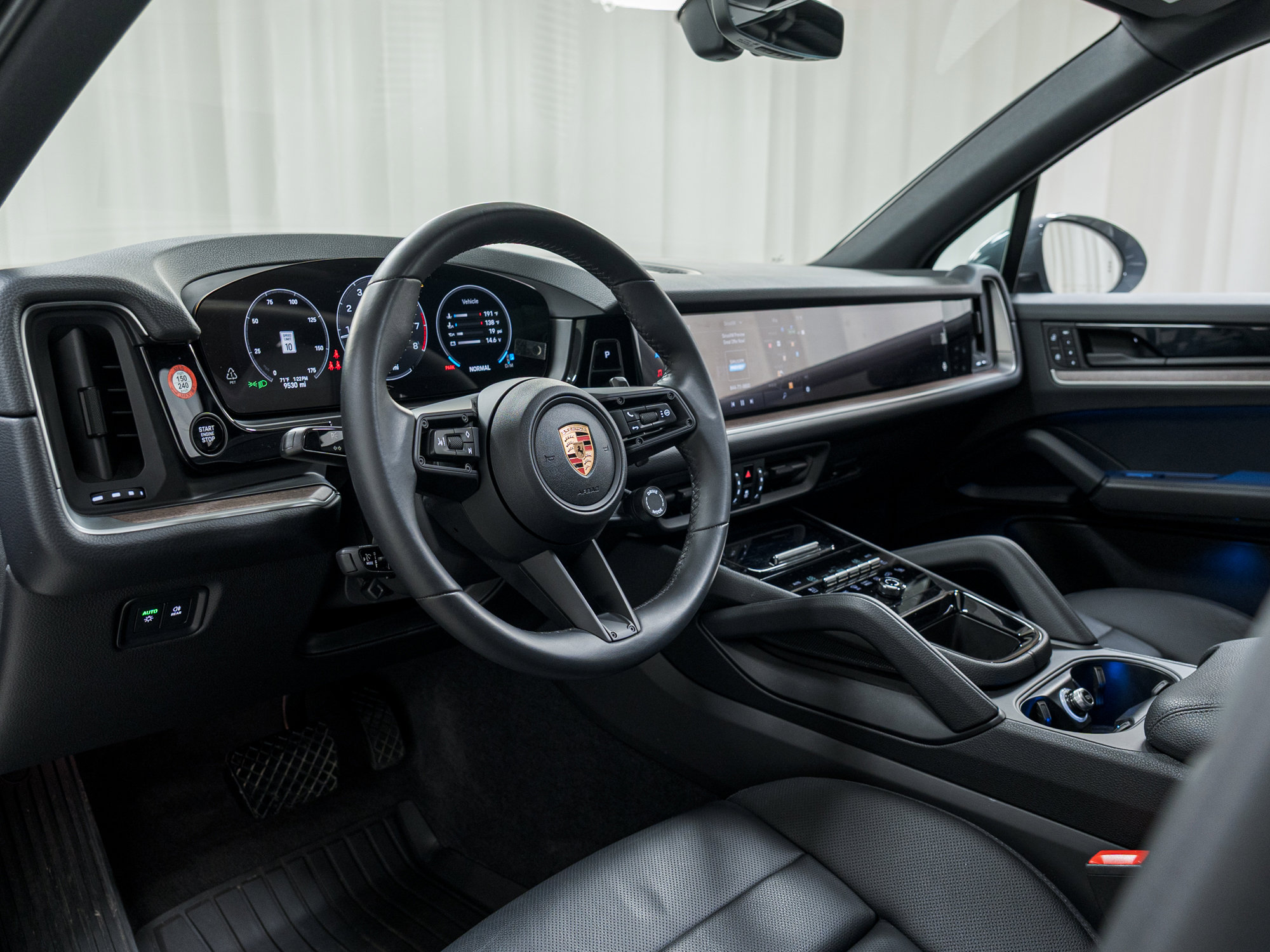 Certified 2025 Porsche Cayenne image 15