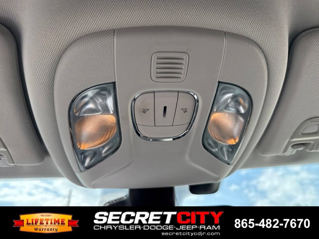 Used 2021 Jeep Compass Trailhawk AWD/4WD image 31