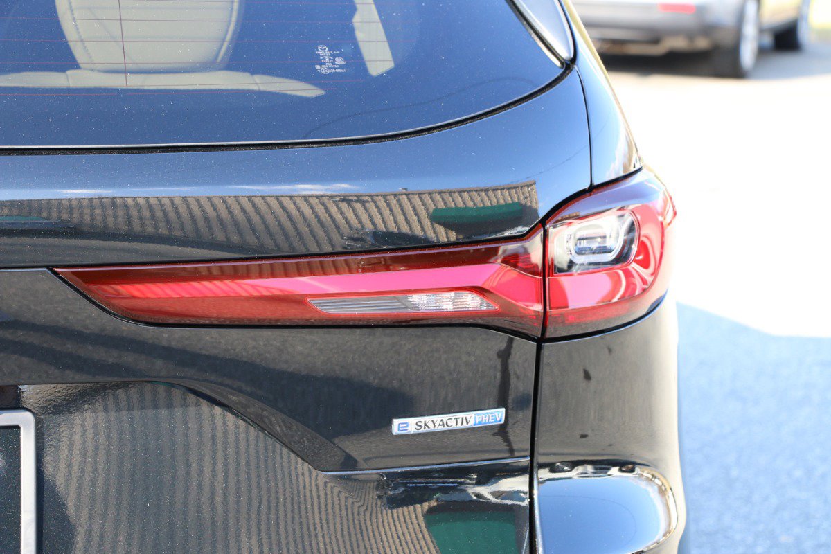 Used 2025 MAZDA CX-90 Plug-In Hybrid w/ Preferred image 7