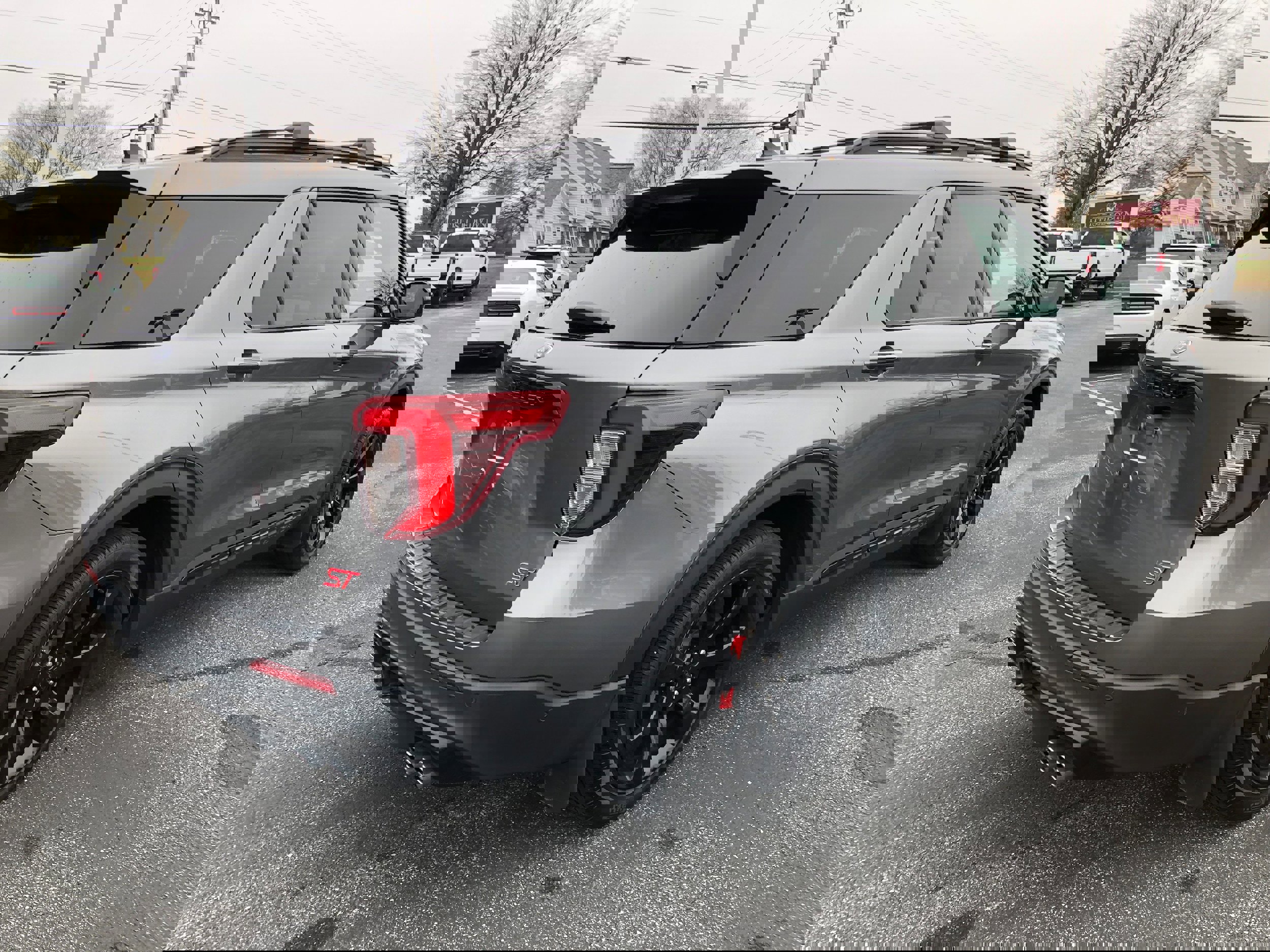 Certified 2022 Ford Explorer ST w/ Equipment Group 401A image 5