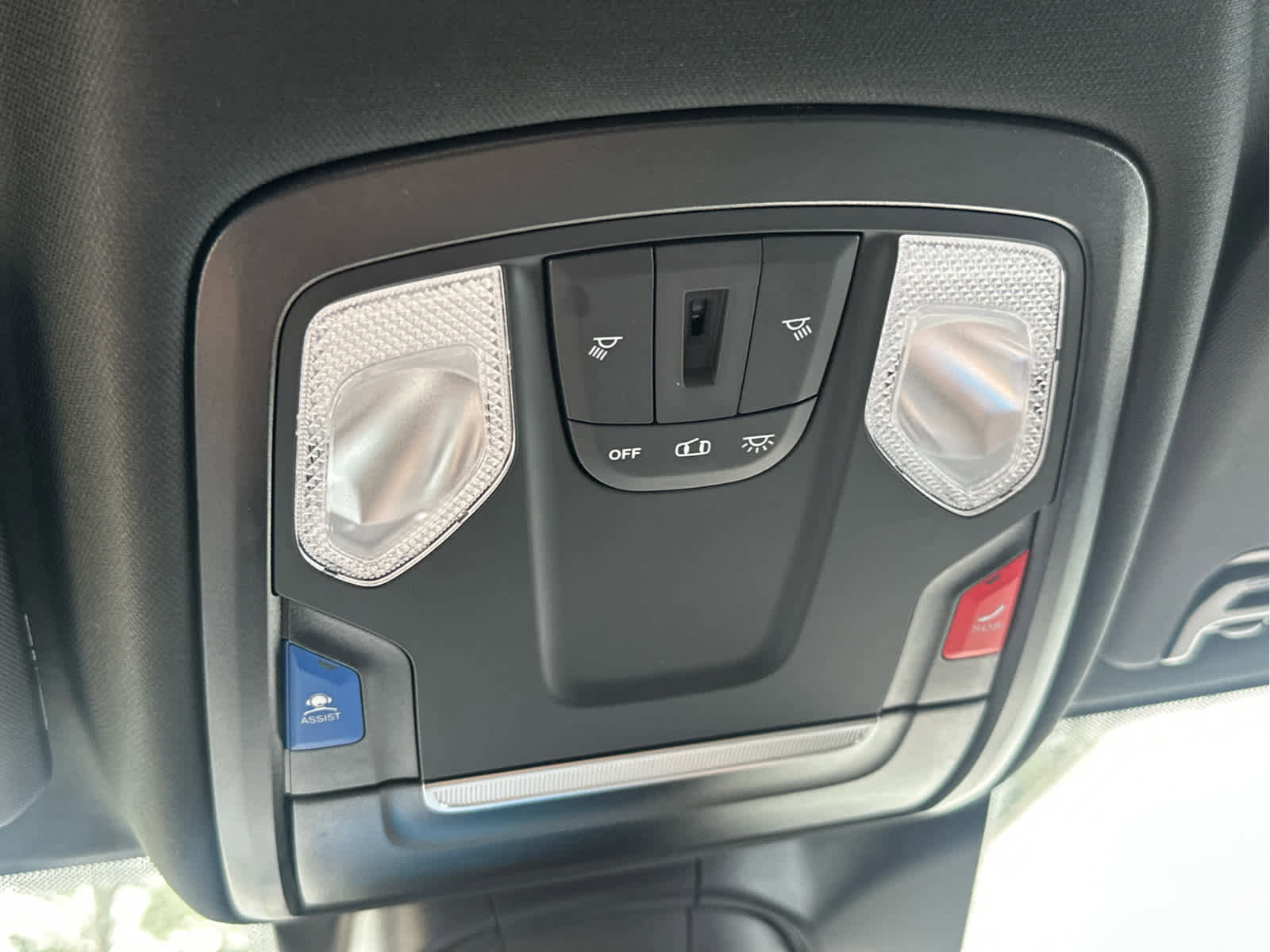 New 2026 RAM 2500 Tradesman w/ Chrome Appearance Group image 39