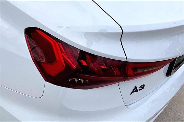 Used 2022 Audi A3 2.0T Premium image 32