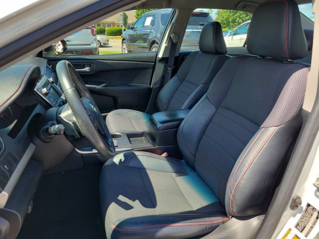 Used 2017 Toyota Camry SE FWD image 20