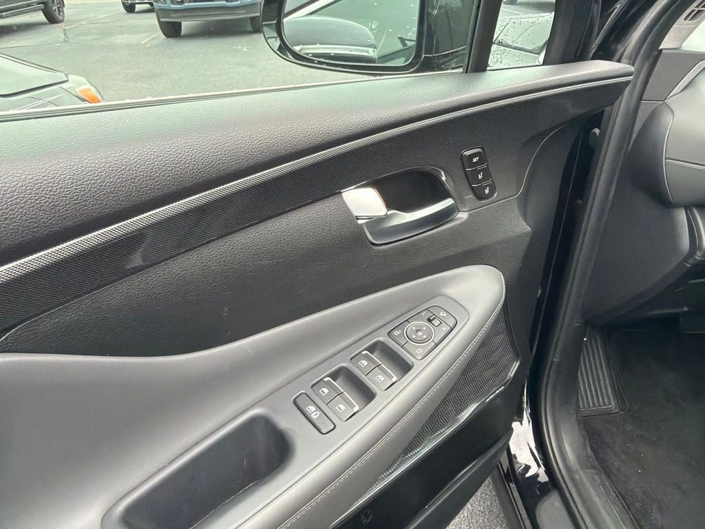 Used 2023 Hyundai Santa Fe Limited AWD/4WD image 9