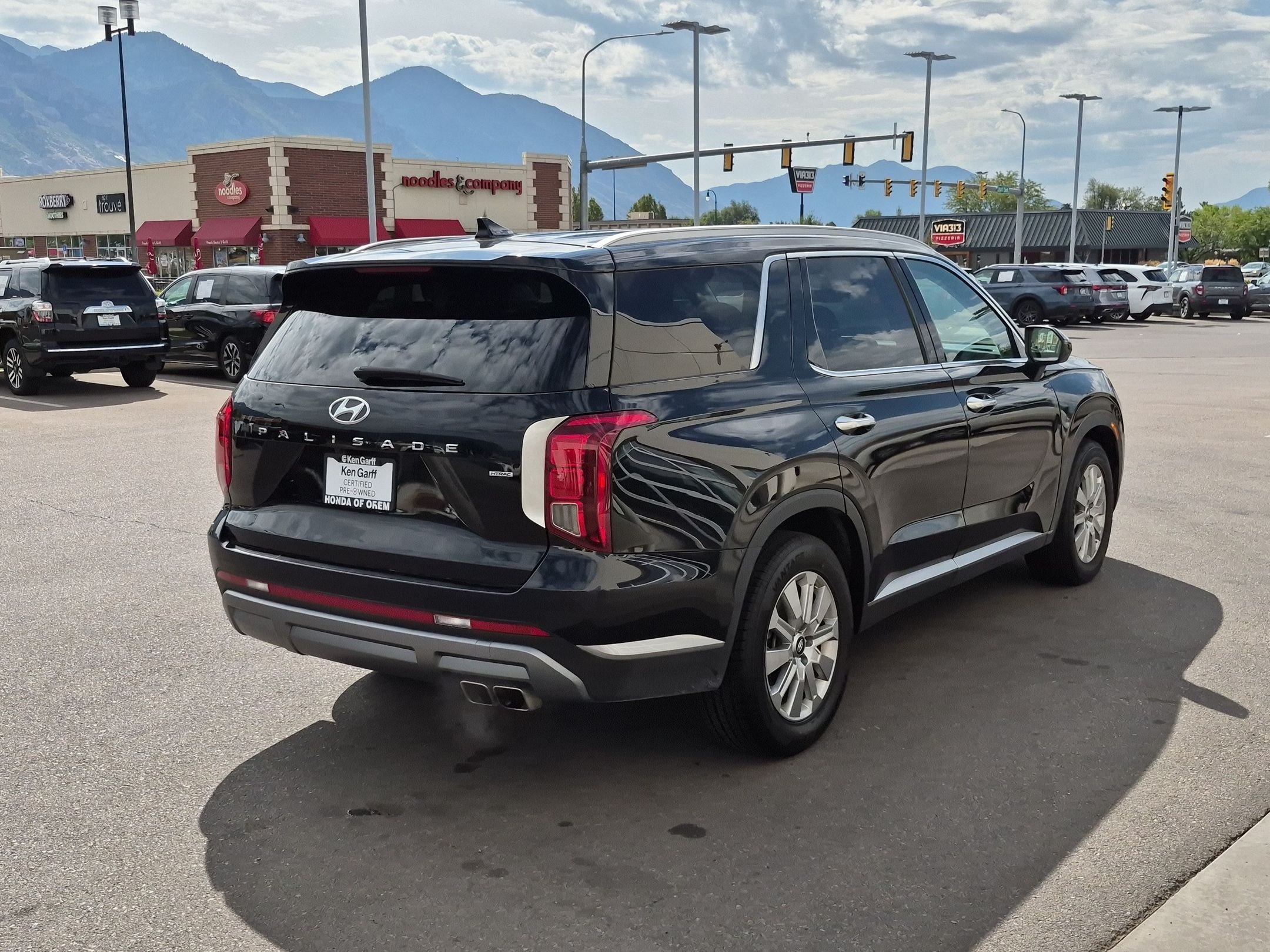 Used 2024 Hyundai Palisade SEL AWD/4WD image 3