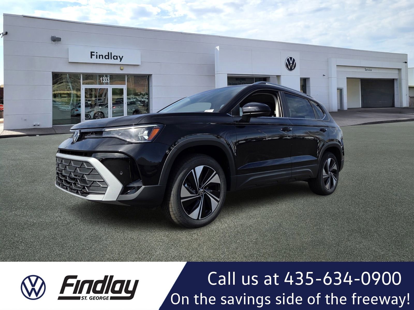 New 2025 Volkswagen Taos SE image 1