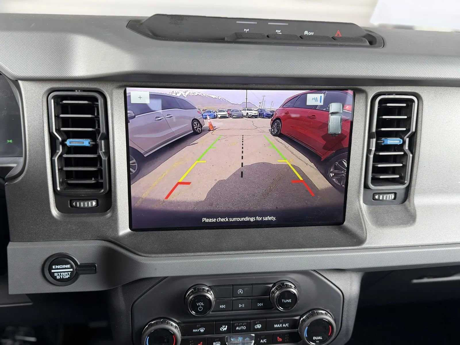 Used 2024 Ford Bronco Black Diamond image 31