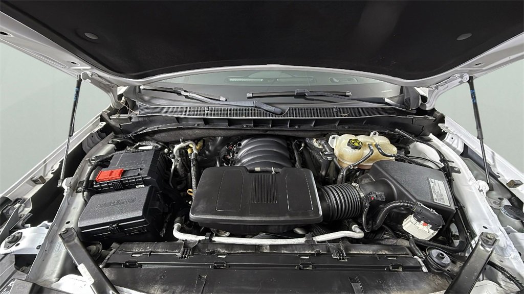 Used 2021 Chevrolet Suburban Premier image 38