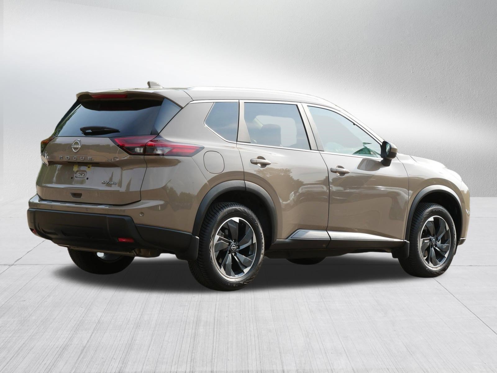 Certified 2024 Nissan Rogue SV w/ SV Premium Package AWD/4WD image 7
