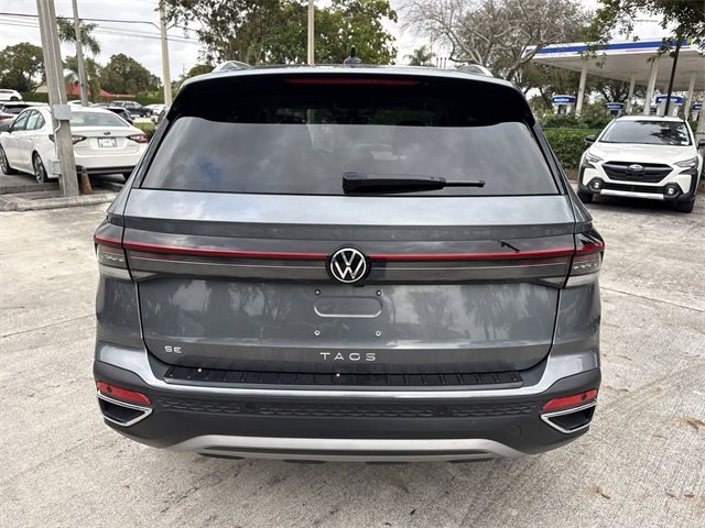 Used 2025 Volkswagen Taos SE image 23