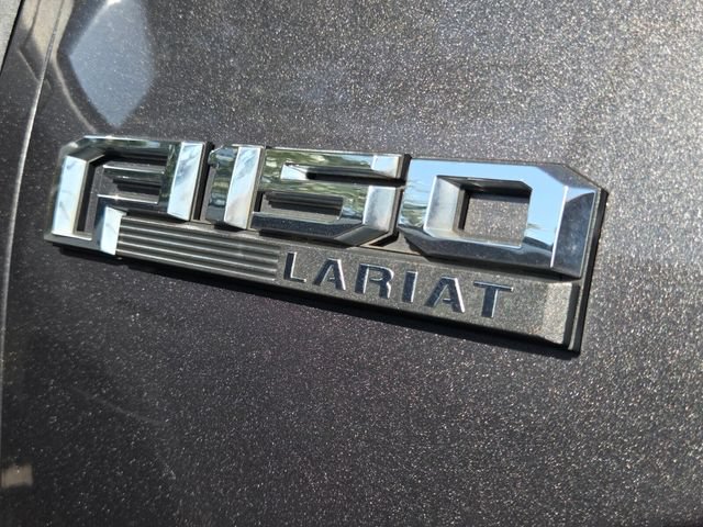 Used 2015 Ford F150 Lariat w/ Equipment Group 502A Luxury AWD/4WD image 4