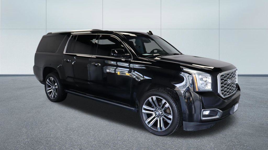 Used 2020 GMC Yukon XL Denali w/ Denali Premium Package AWD/4WD image 10