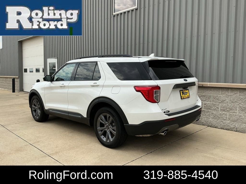 Used 2023 Ford Explorer XLT w/ Equipment Group 202A image 3