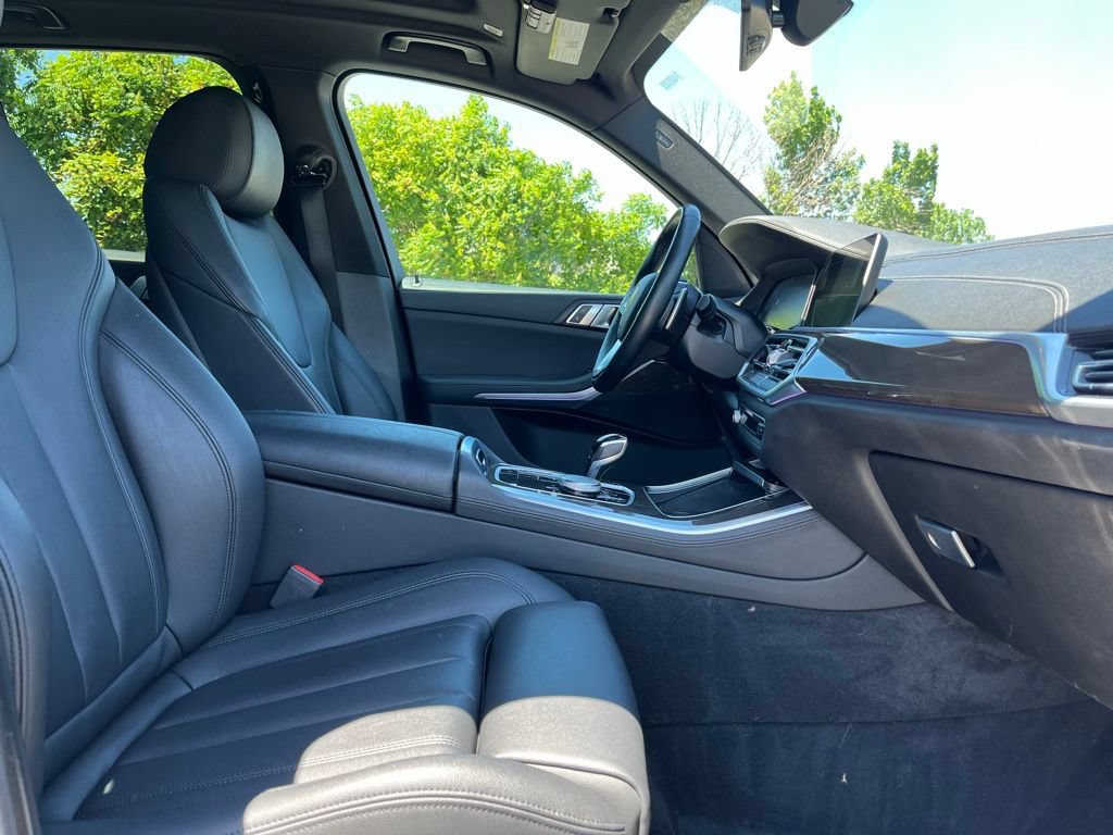 Used 2022 BMW X5 xDrive40i w/ Premium Package AWD/4WD image 24
