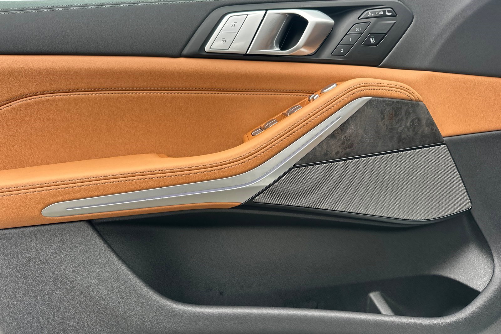 Used 2026 BMW X7 xDrive40i image 12