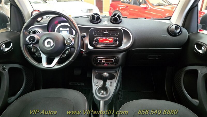 Used 2018 smart fortwo electric drive RWD image 14
