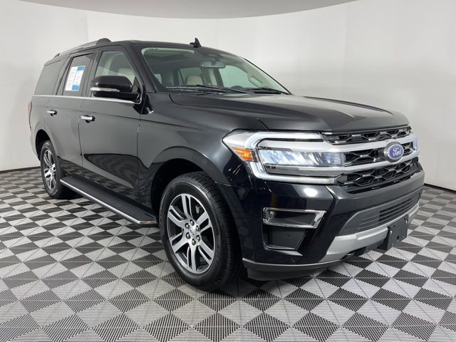 Used 2023 Ford Expedition Limited image 2