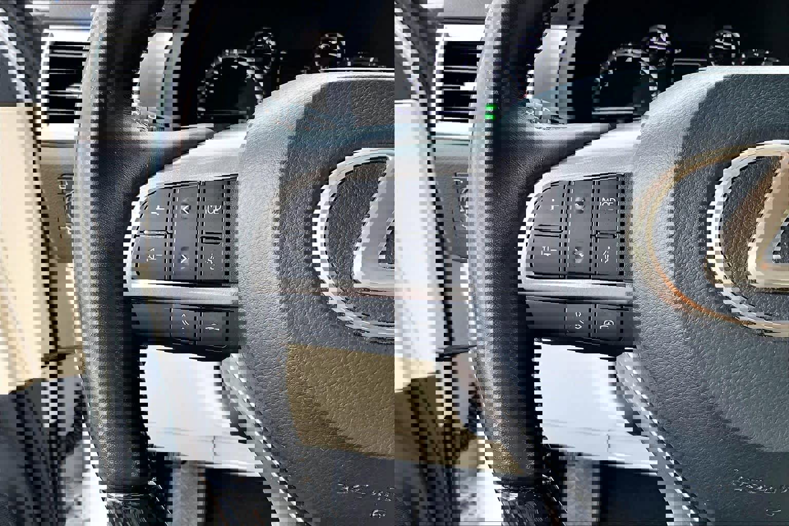 Used 2023 Lexus GX 460 Premium w/ Premium Package image 26