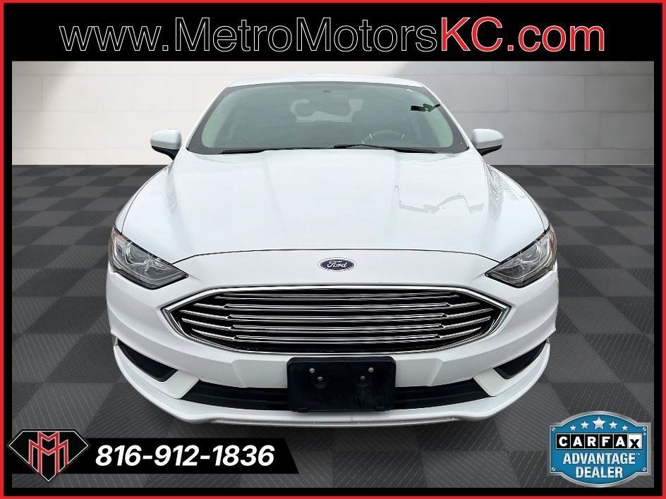 Used 2017 Ford Fusion SE image 9