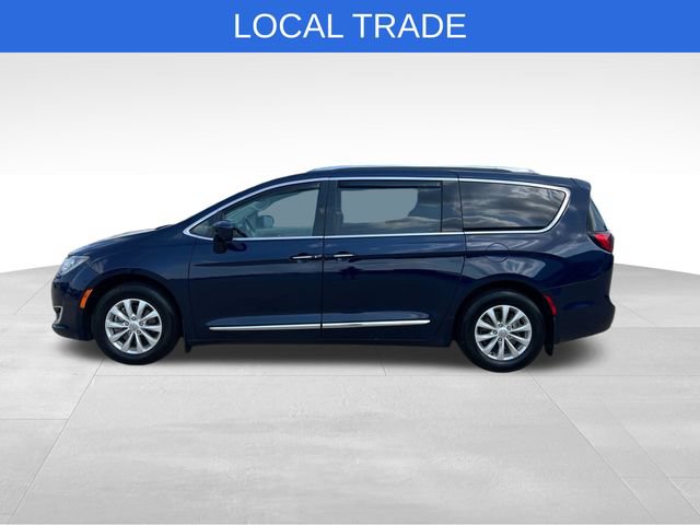 Used 2018 Chrysler Pacifica Touring-L Plus w/ Advanced Safetytec Group FWD image 3