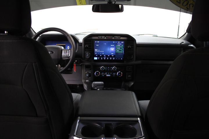 Used 2024 Ford F150 XLT w/ XLT Black Appearance Package image 32