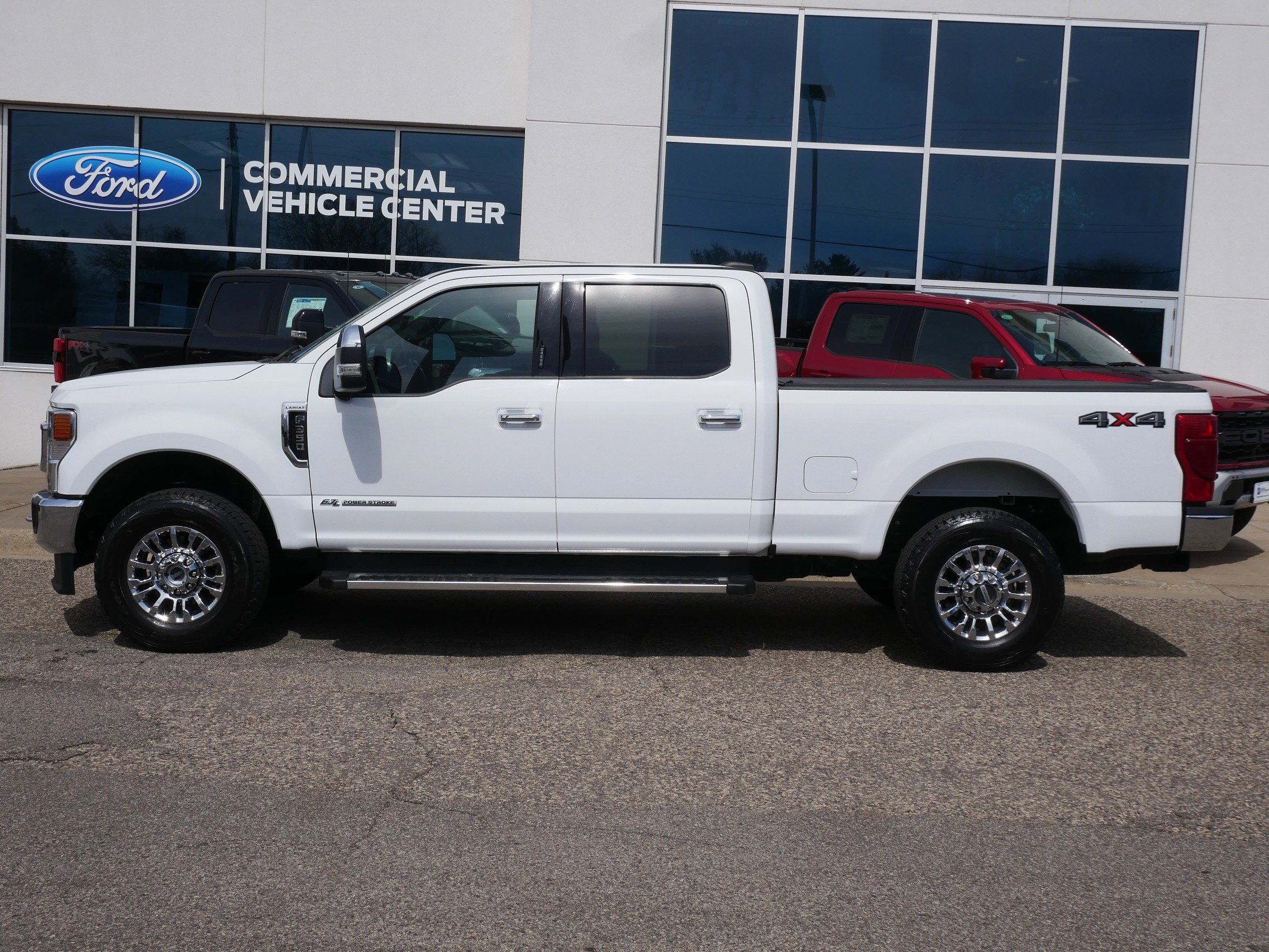 Certified 2022 Ford F350 Lariat w/ Chrome Package image 26