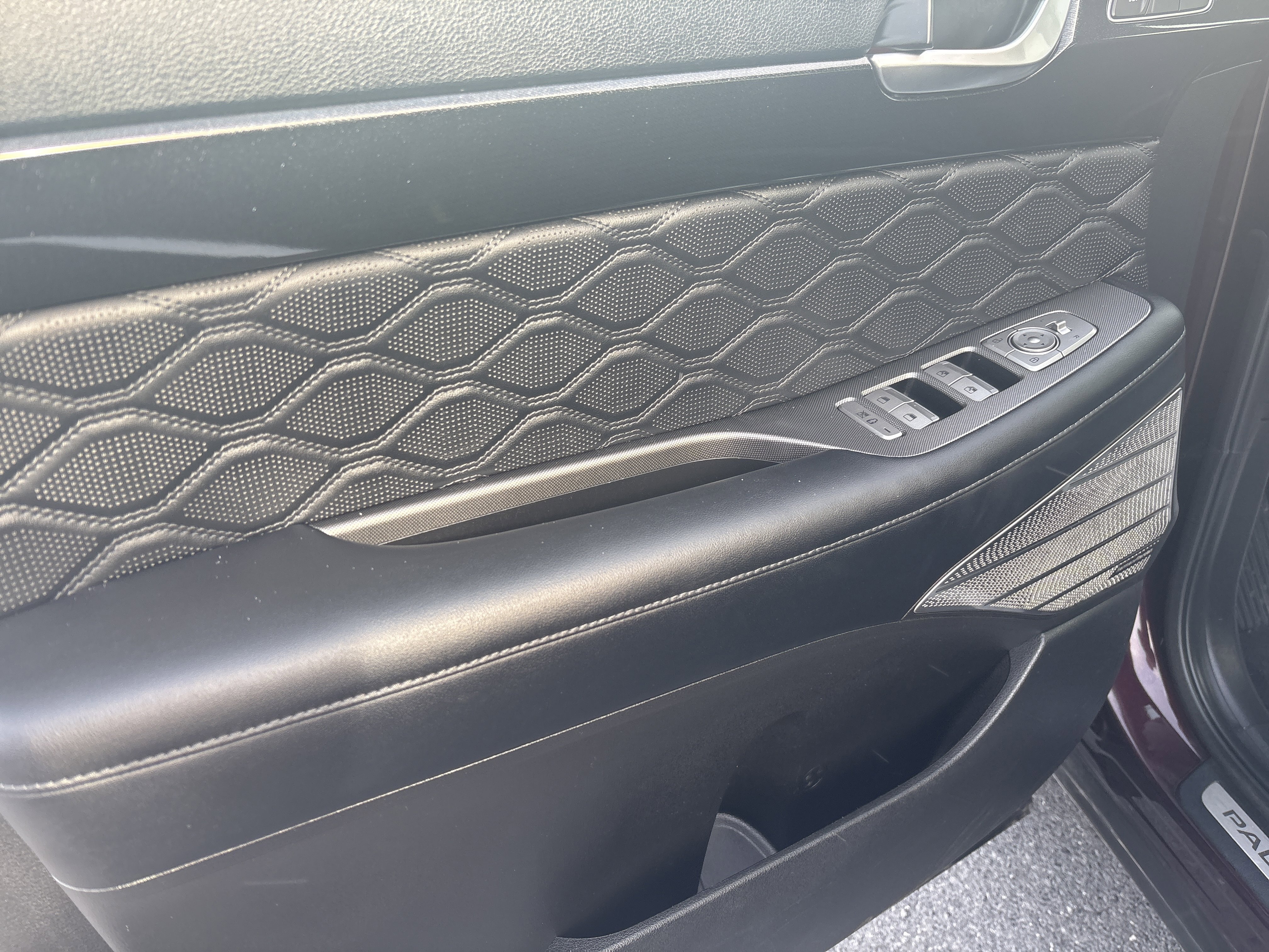 Used 2020 Hyundai Palisade Limited image 16