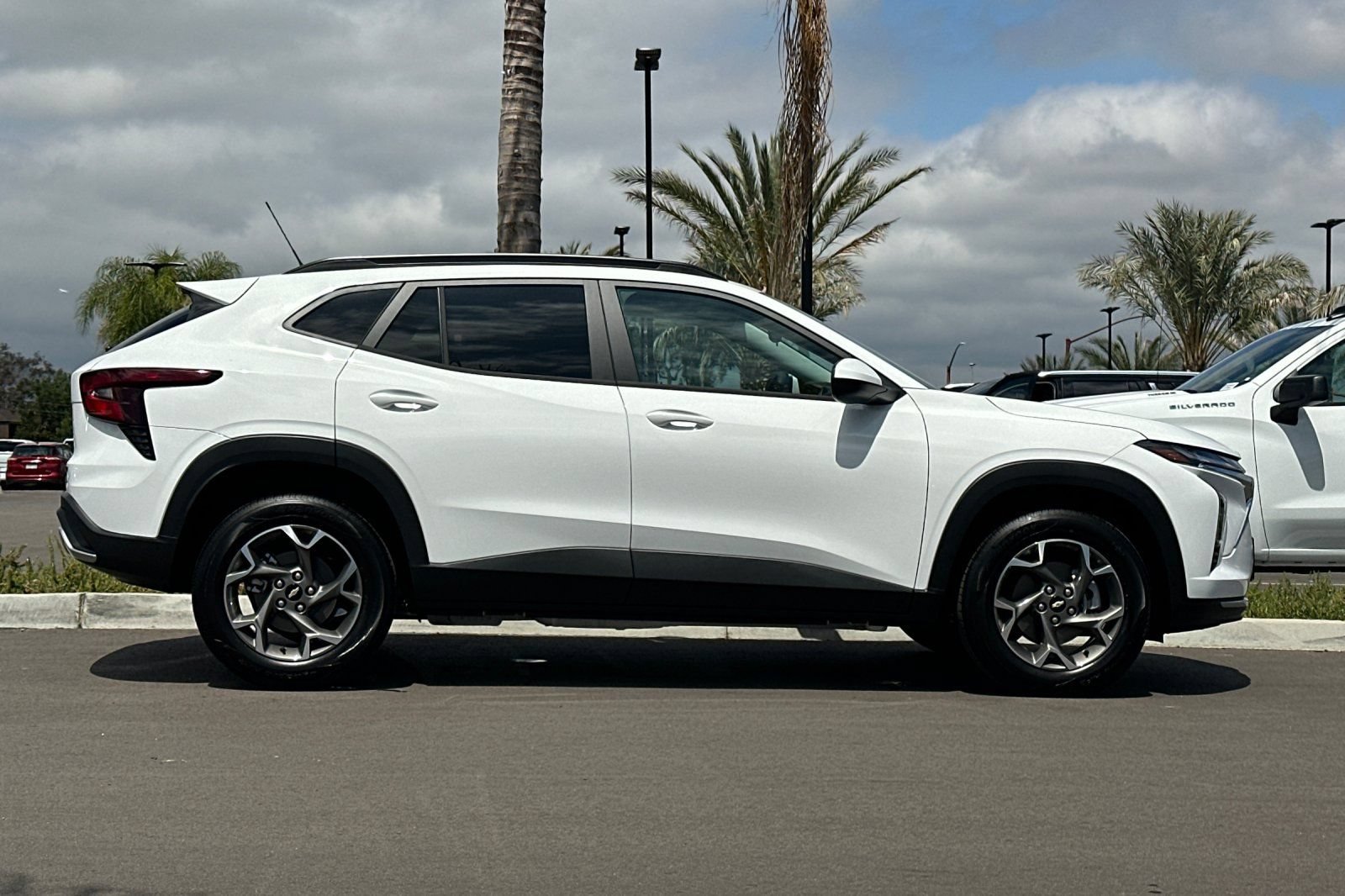 New 2026 Chevrolet Trax LT FWD image 3
