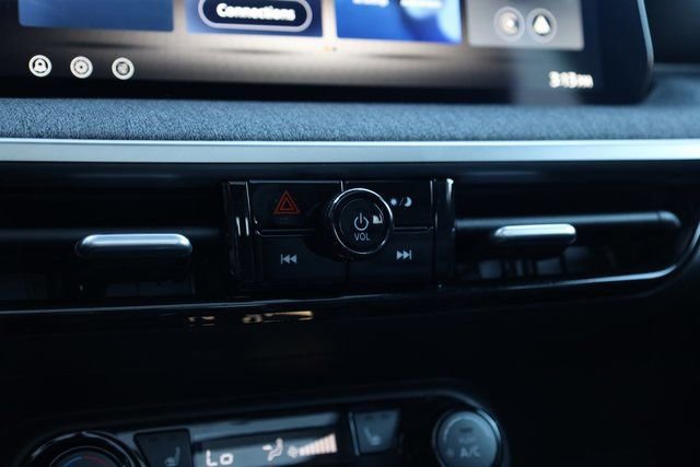 New 2026 Nissan Kicks SV w/ SV Premium Package FWD image 17