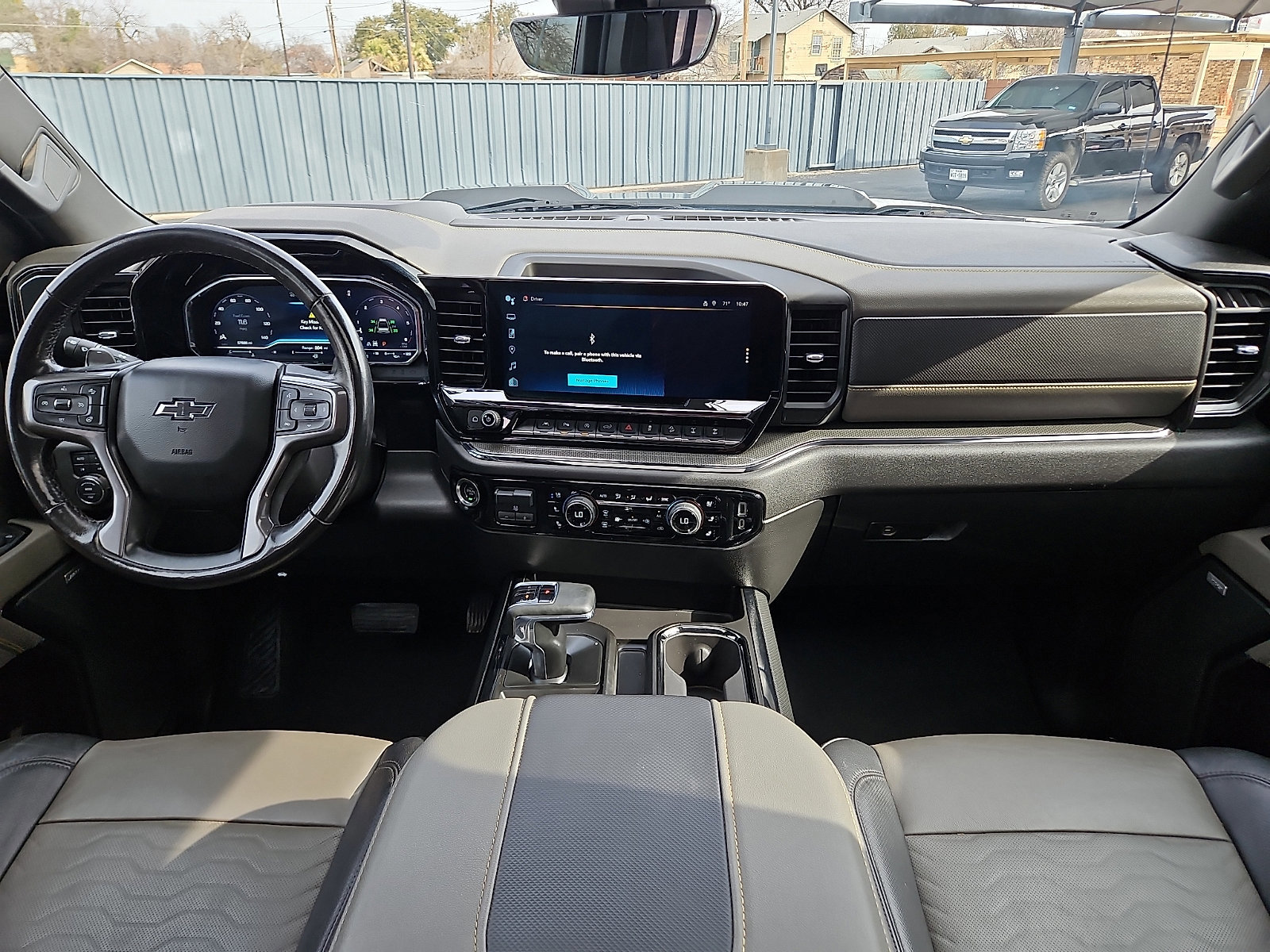 Used 2023 Chevrolet Silverado 1500 ZR2 w/ Technology Package image 9