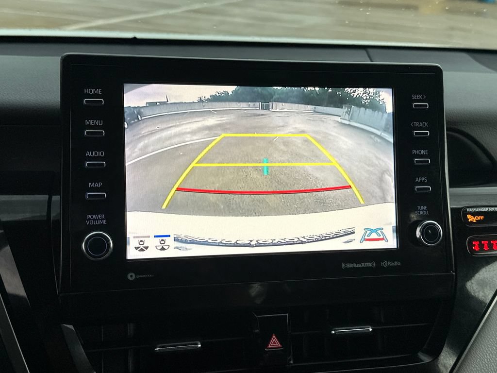 Used 2022 Toyota Camry XLE FWD image 27