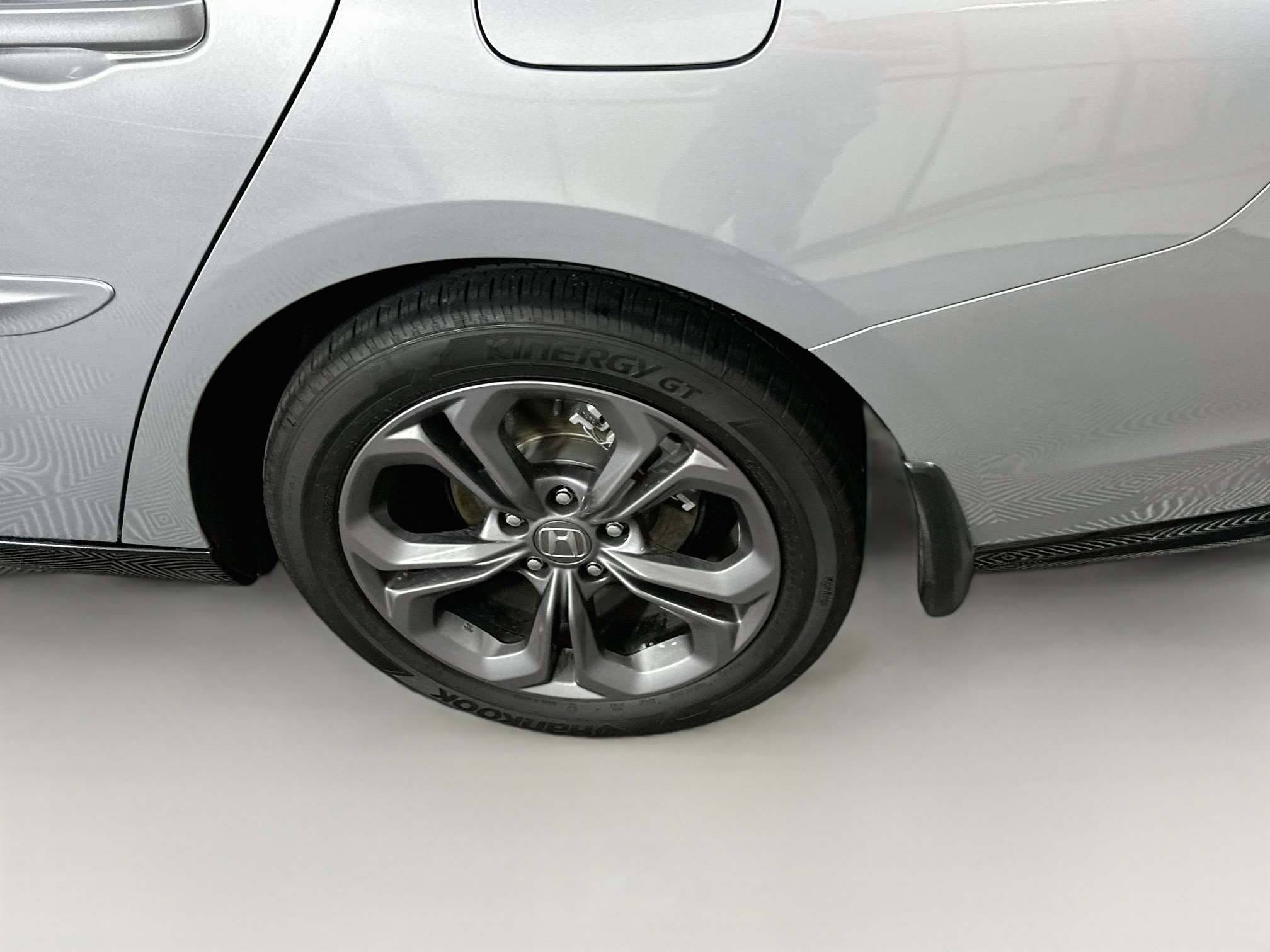 Used 2025 Honda Accord EX-L image 11