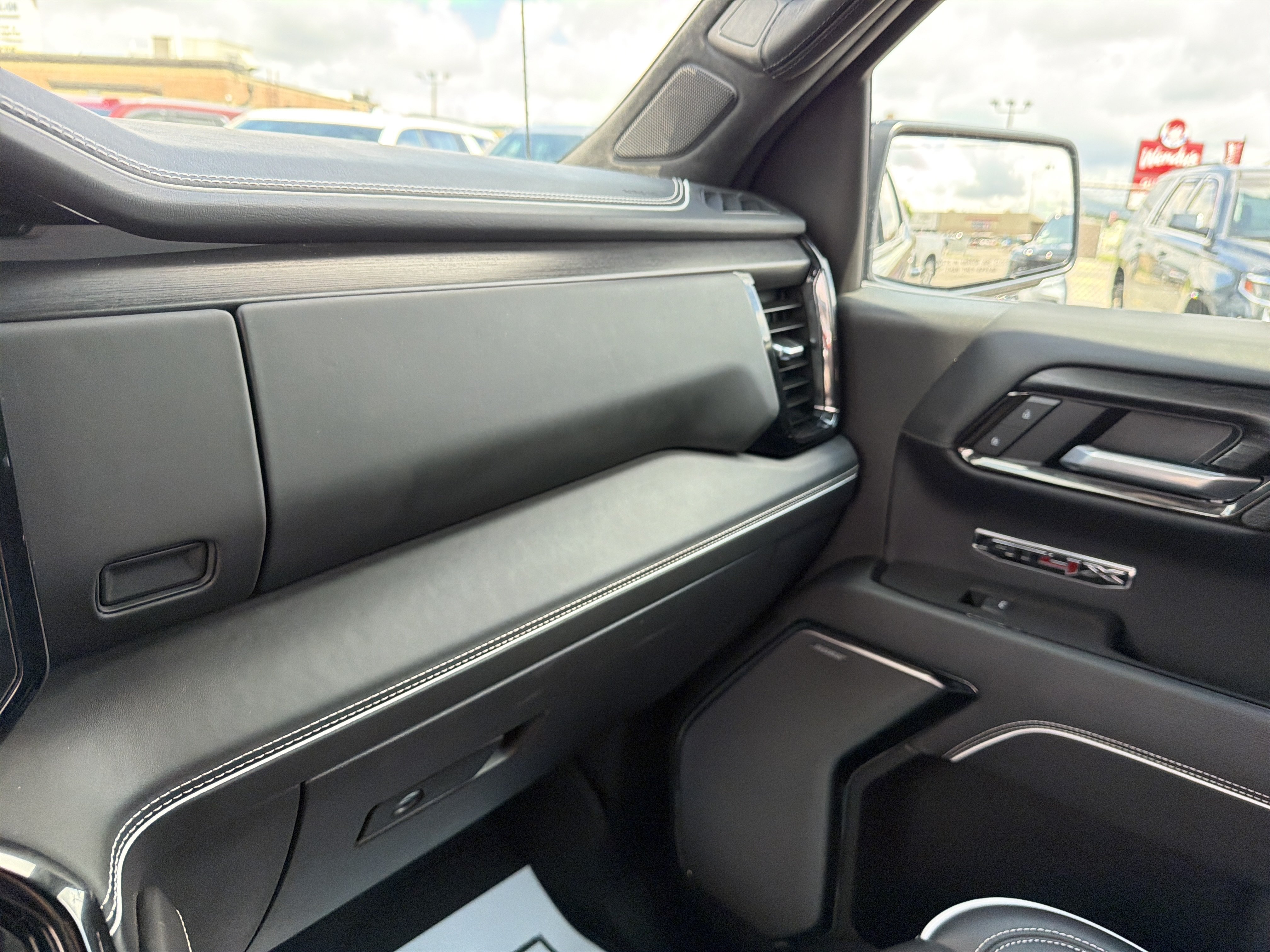 Certified 2026 GMC Sierra 1500 AT4X w/ AT4X AEV Edition AWD/4WD image 25