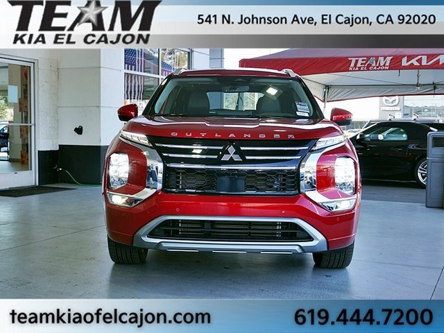 Used 2025 Mitsubishi Outlander SEL image 4