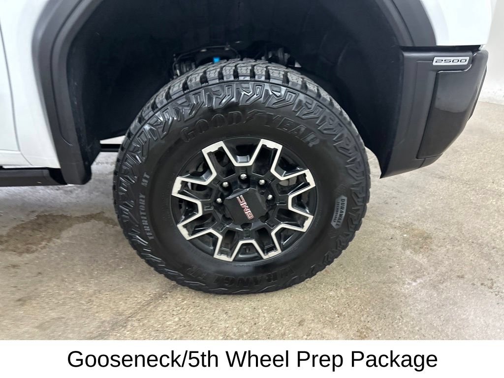 Used 2025 GMC Sierra 2500 AT4X AWD/4WD image 16