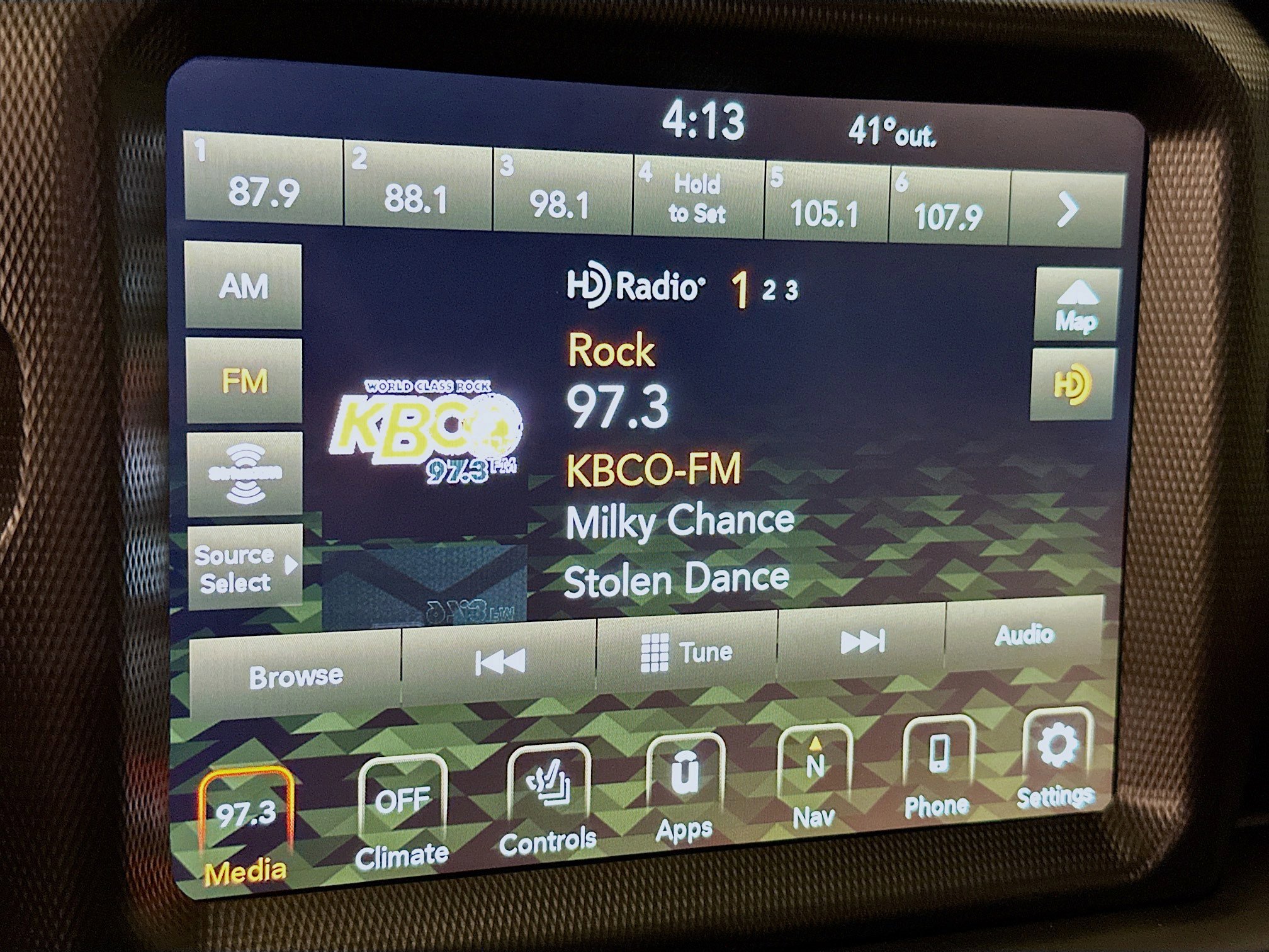 Used 2023 Jeep Wrangler Sahara w/ Cold Weather Group image 21