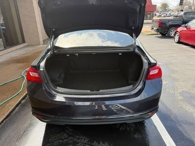 Used 2022 Chevrolet Malibu LS image 6