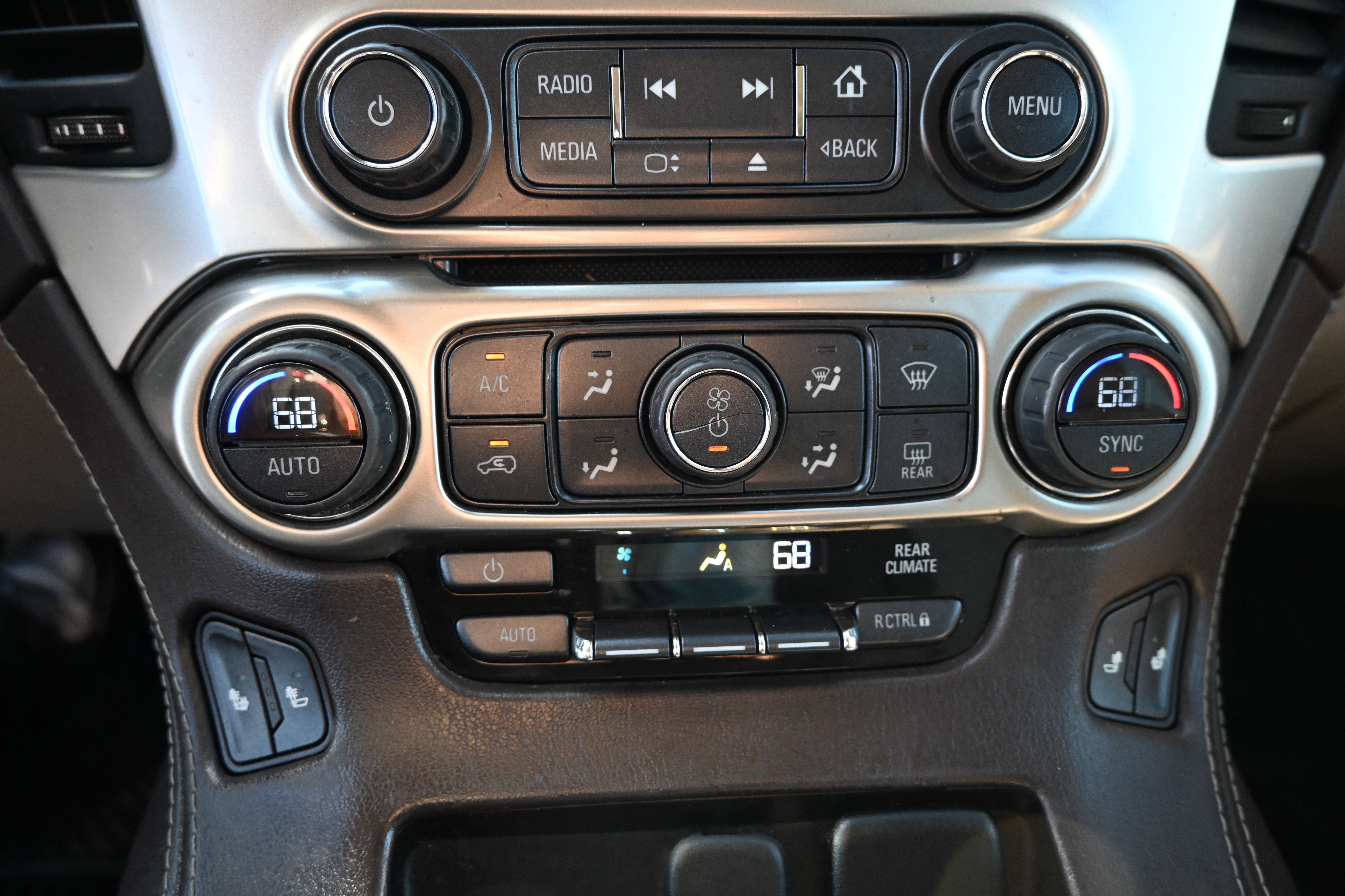 Used 2016 Chevrolet Tahoe LT image 28