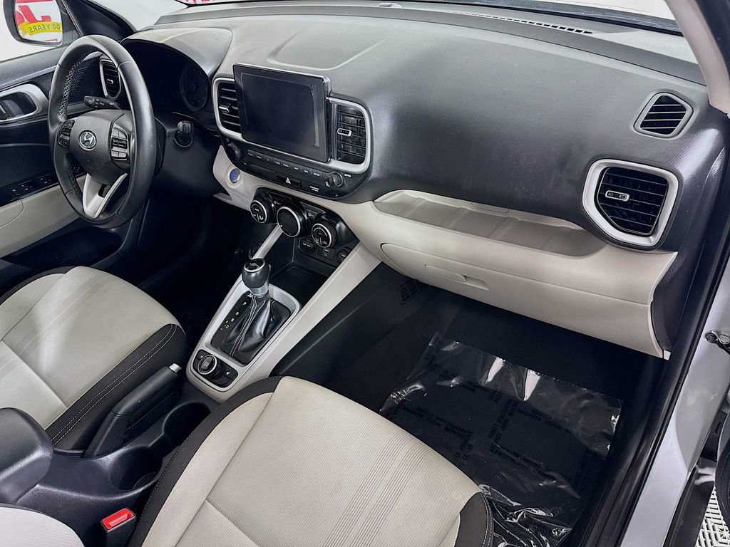 Used 2020 Hyundai Venue SEL w/ Convenience + Premium Package image 31