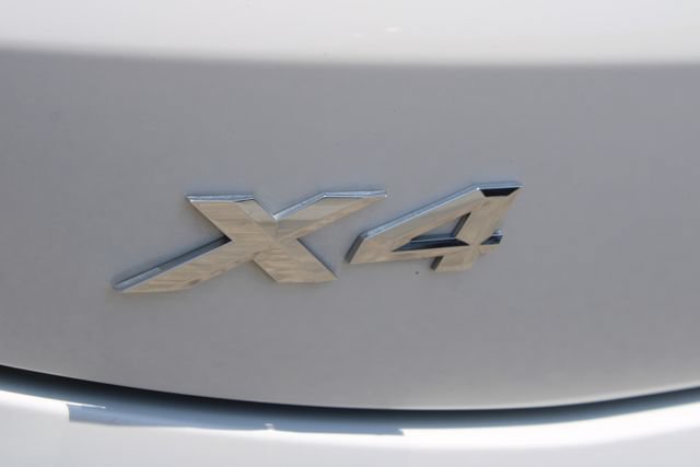Used 2025 BMW X4 xDrive30i AWD/4WD image 8