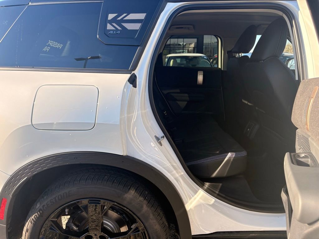 Used 2025 MINI Cooper Countryman S w/ Comfort Package Max image 19